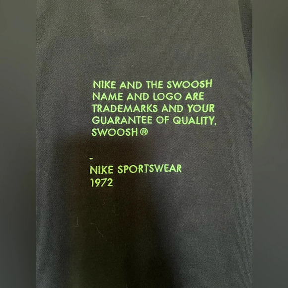 Nike Embroidered Swoosh Sweatshirt 💚 - Picture 5 of 9